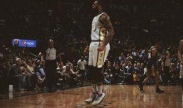 爆料詹姆斯对待记者视频,视频揭露真实一面